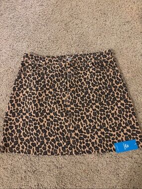 Cupshe Leopard Print Mini Skirt - Tan and Black